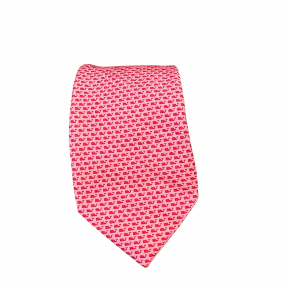 Vineyard Vines Pink and Ted Whale Pattern Tie 100% Silk Made in USA